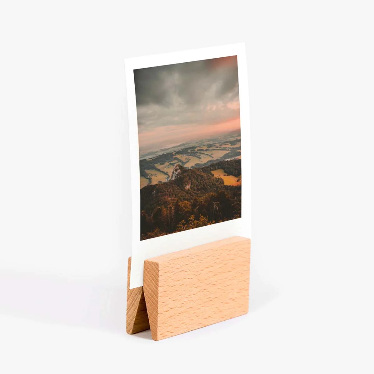 Miniature Magnetic Frame