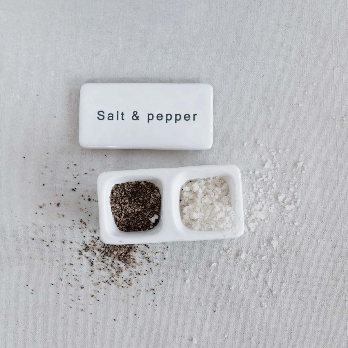 Stoneware Pinch Pot with Lid "Salt and Pepper" - Image 2