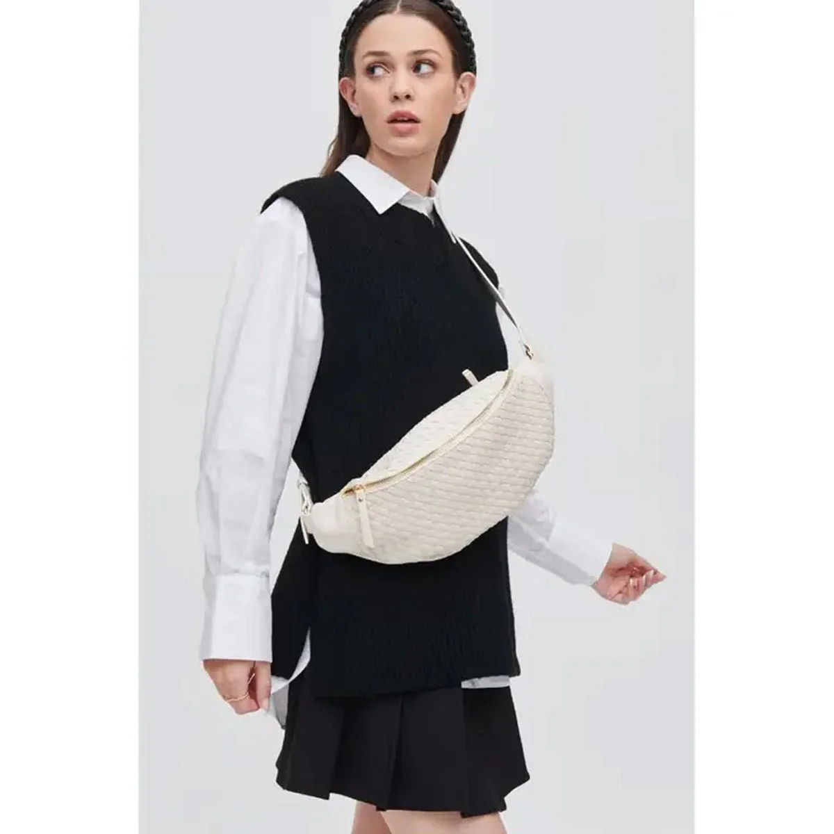 Theos Belt Bag - Image 2